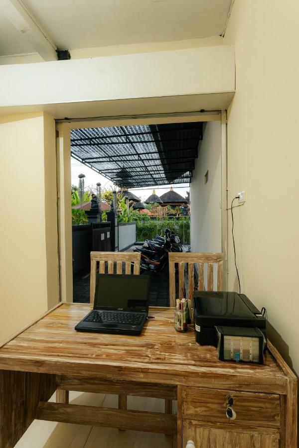 Bubu Canggu Guesthouse Buitenkant foto
