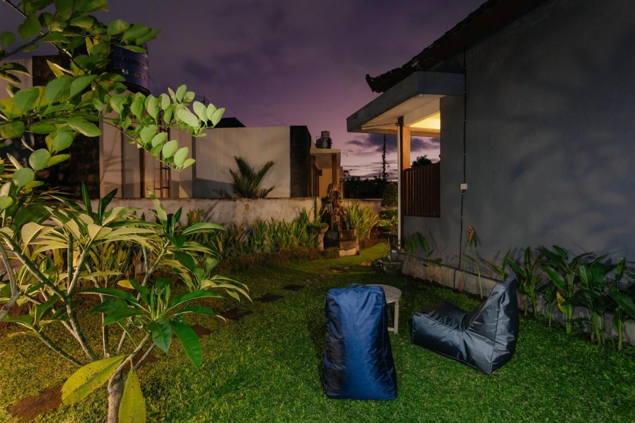 Bubu Canggu Guesthouse Buitenkant foto