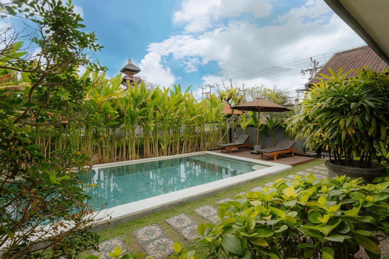Bubu Canggu Guesthouse Buitenkant foto