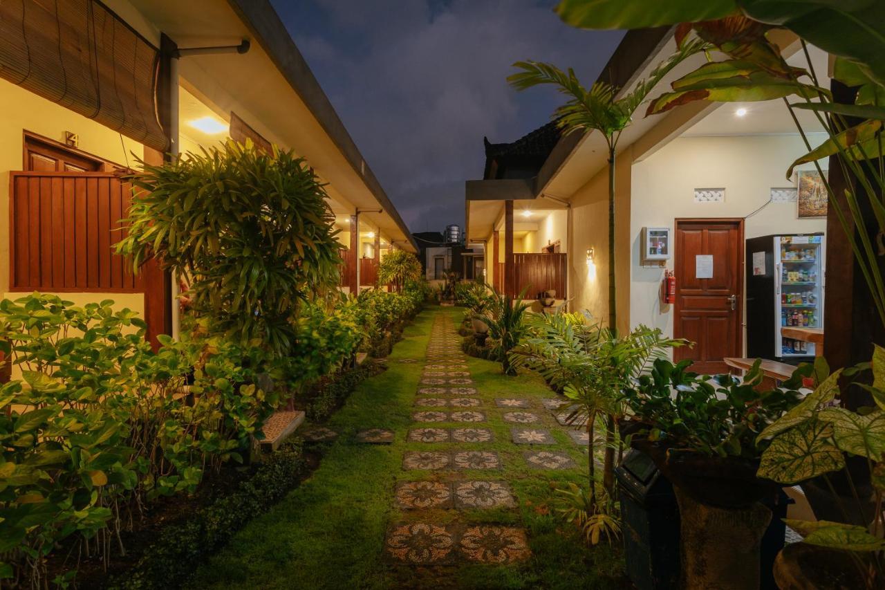 Bubu Canggu Guesthouse Buitenkant foto